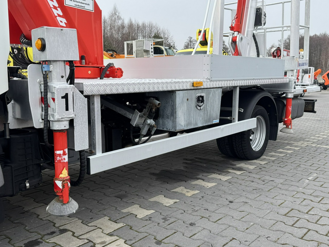 Nissan Cabstar - Truck mounted aerial platform: picture 5 Nissan Cabstar - Truck mounted aerial platform: picture 5
