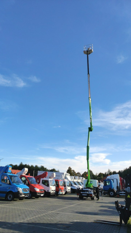 Nissan Cabstar Zwyżka Podmośnik Koszowy PALFINGER P240 AXE UDT - Truck mounted aerial platform: picture 4 Nissan Cabstar Zwyżka Podmośnik Koszowy PALFINGER P240 AXE UDT - Truck mounted aerial platform: picture 4