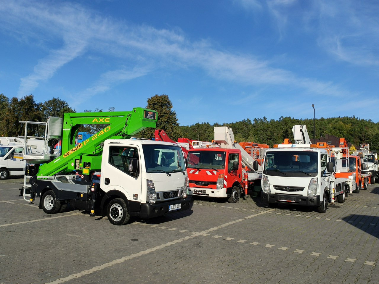 Nissan Cabstar Zwyżka Podmośnik Koszowy PALFINGER P240 AXE UDT - Truck mounted aerial platform: picture 5 Nissan Cabstar Zwyżka Podmośnik Koszowy PALFINGER P240 AXE UDT - Truck mounted aerial platform: picture 5