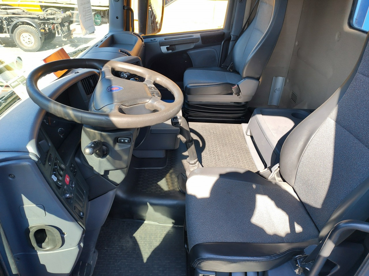 Dropside/ Flatbed truck, Crane truck Scania R 400 LB 6x2 HDS Budowlanka Widły Oś Skrętna Super Stan: picture 24 Dropside/ Flatbed truck, Crane truck Scania R 400 LB 6x2 HDS Budowlanka Widły Oś Skrętna Super Stan: picture 24