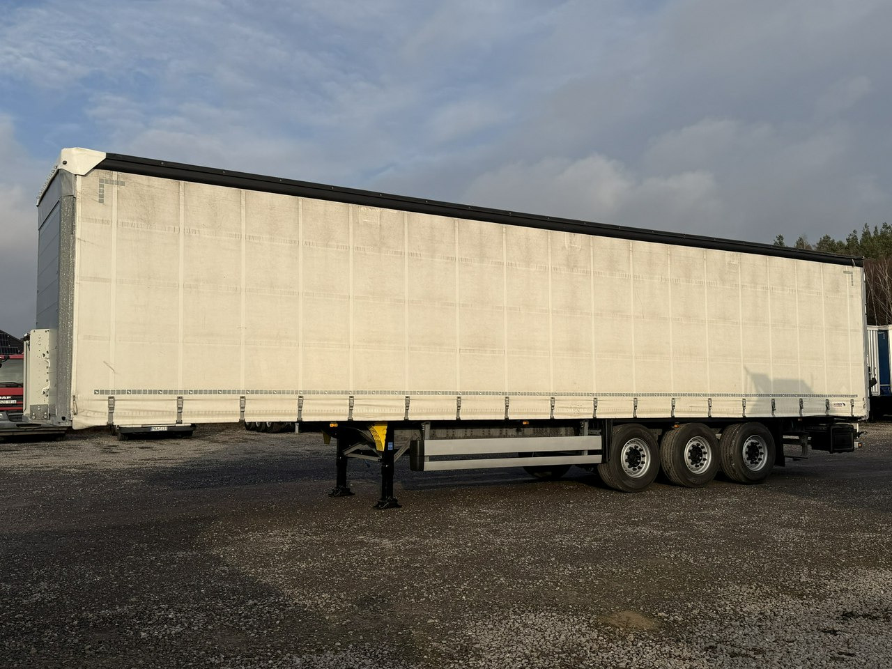 Schmitz Cargobull Standard Rama Ocynk Oś podnoszona Grudzień 2019r - Curtainsider semi-trailer: picture 1 Schmitz Cargobull Standard Rama Ocynk Oś podnoszona Grudzień 2019r - Curtainsider semi-trailer: picture 1