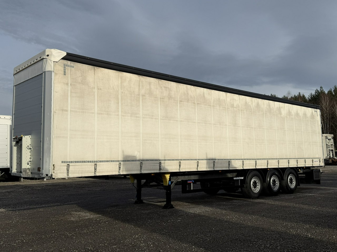 Schmitz Cargobull Standard Rama Ocynk Oś podnoszona Listopad 2018r - Curtainsider semi-trailer: picture 1 Schmitz Cargobull Standard Rama Ocynk Oś podnoszona Listopad 2018r - Curtainsider semi-trailer: picture 1