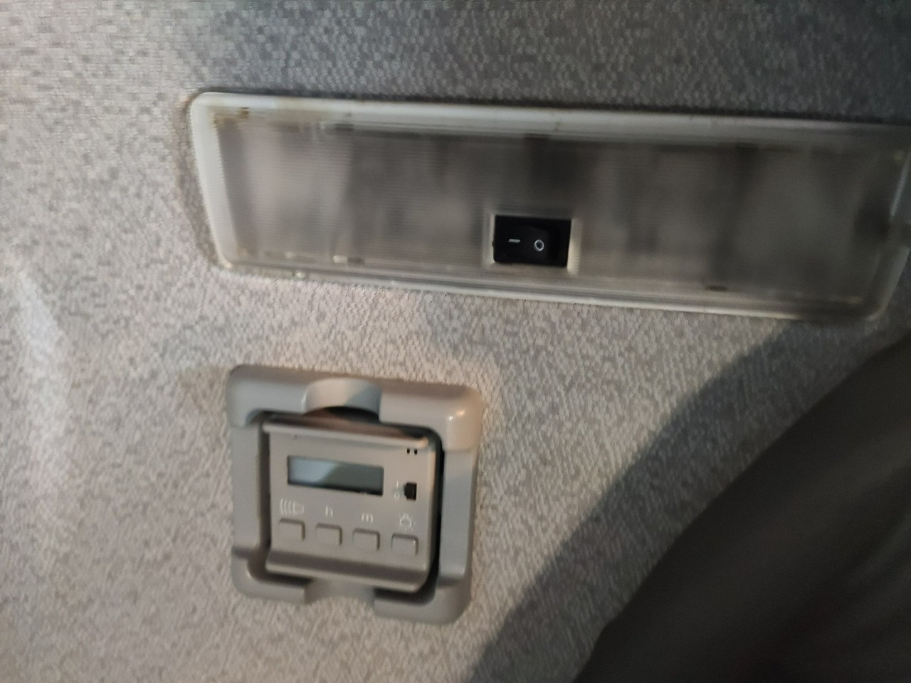 Tractor unit MAN TGX 18.480 STANDARD XXL E6 Bogato Wyposażony UNIKAT STAN !!!: picture 27 Tractor unit MAN TGX 18.480 STANDARD XXL E6 Bogato Wyposażony UNIKAT STAN !!!: picture 27