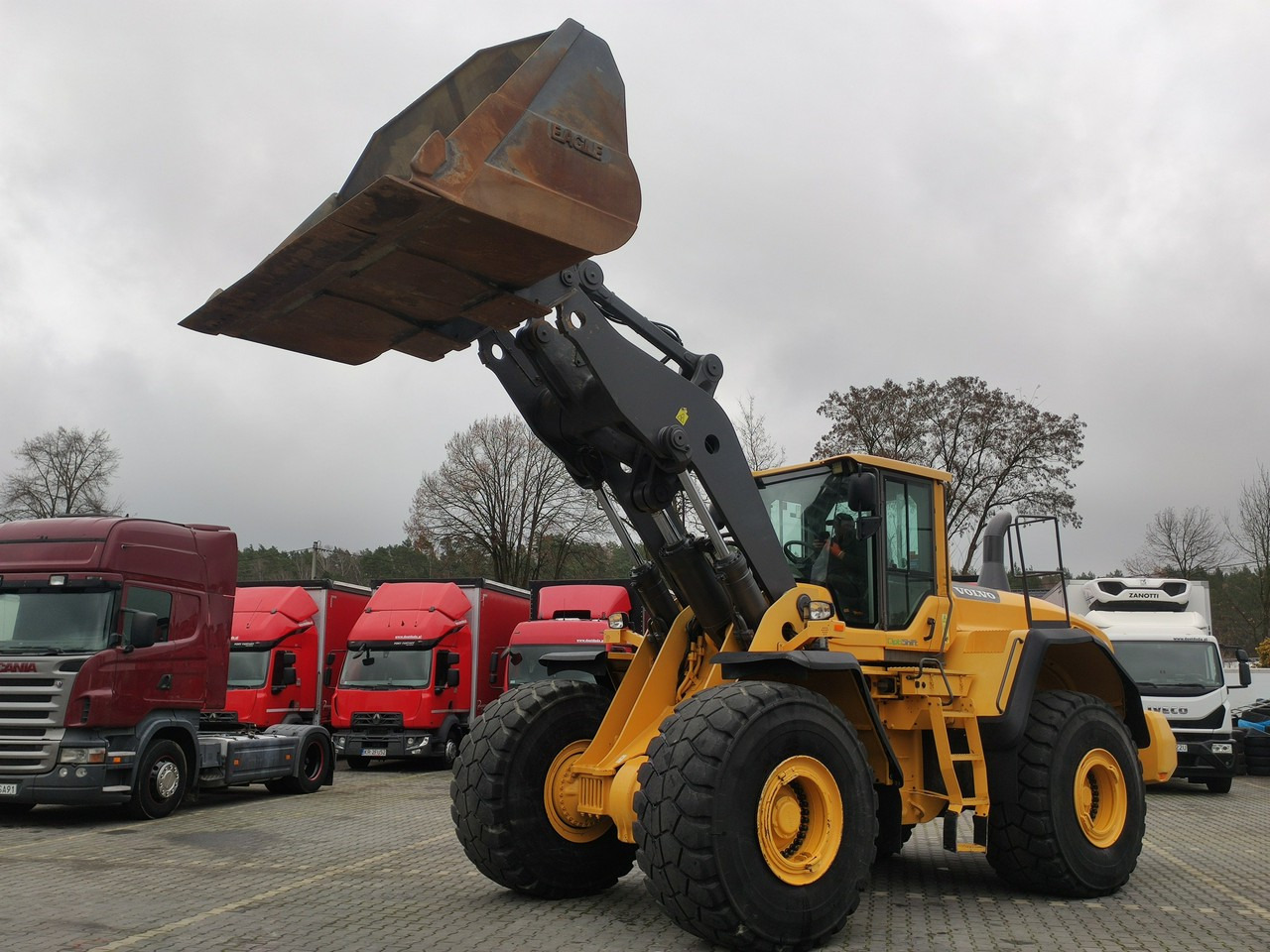 Volvo L 220G - Wheel loader: picture 2 Volvo L 220G - Wheel loader: picture 2