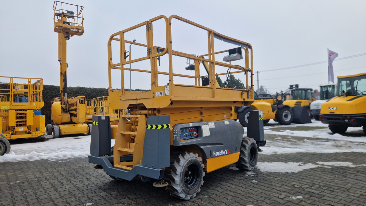 HAULOTTE Compact 12 DX - Scissor lift: picture 2 HAULOTTE Compact 12 DX - Scissor lift: picture 2
