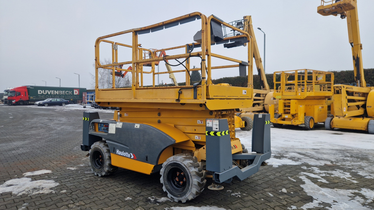 HAULOTTE Compact 12 DX - Scissor lift: picture 3 HAULOTTE Compact 12 DX - Scissor lift: picture 3