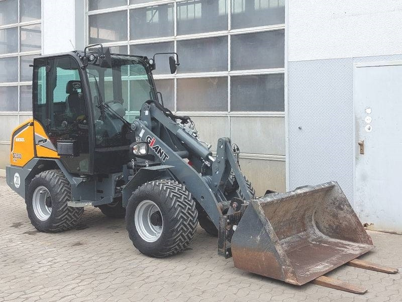 Giant G 3500 X-Tra - Skid steer loader: picture 4 Giant G 3500 X-Tra - Skid steer loader: picture 4