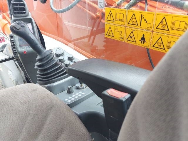 Demolition excavator Hitachi ZX 300 LC-6: picture 14