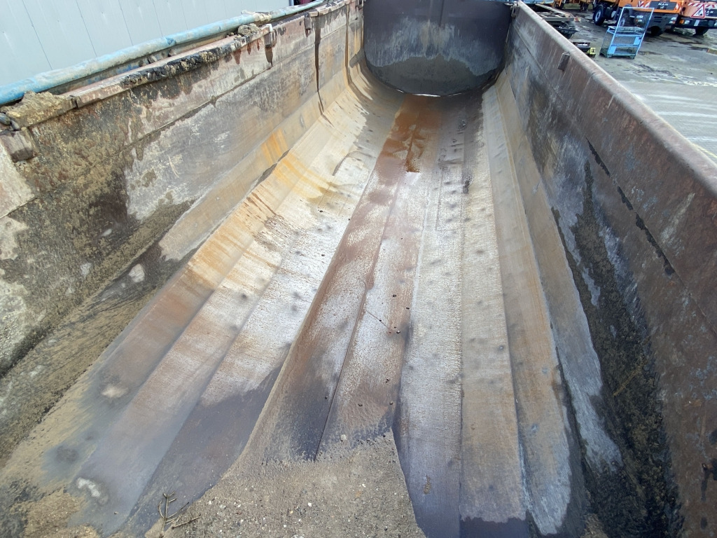 Carnehl CHKS/HH Stahl-Halbschalenmulde - Tipper semi-trailer: picture 3 Carnehl CHKS/HH Stahl-Halbschalenmulde - Tipper semi-trailer: picture 3