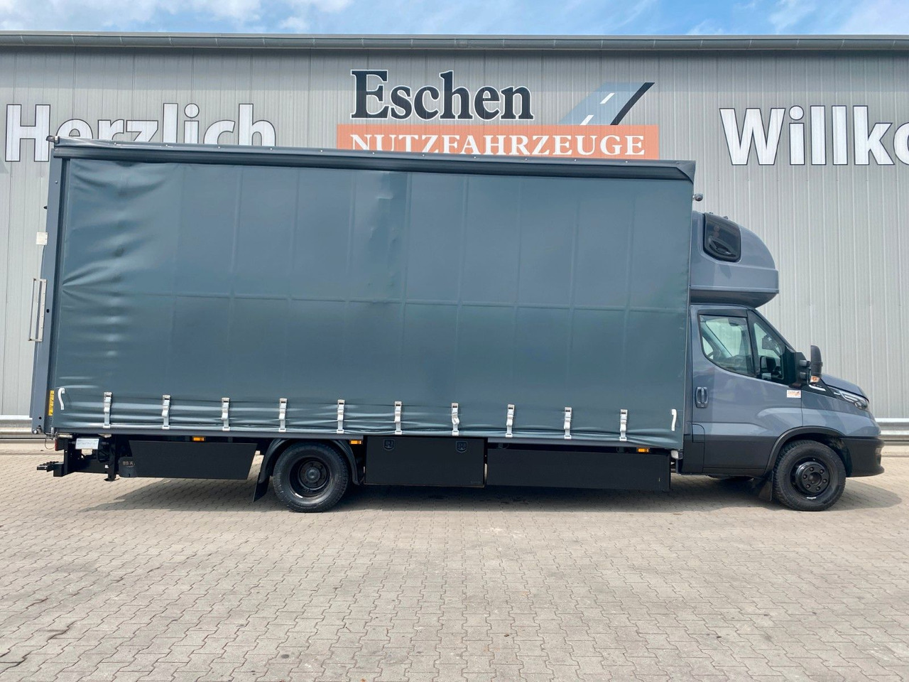 Curtain side van Iveco Daily Hi-Matic 70 C 21 Topsleeper | LBW 1,00to.: picture 6