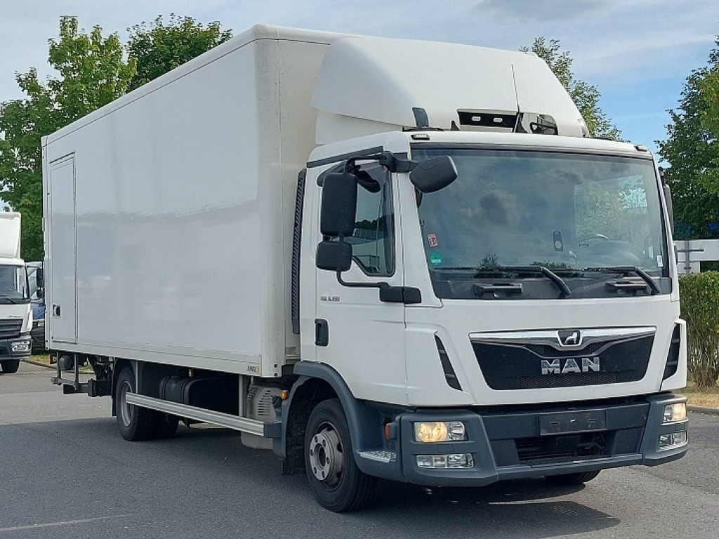 MAN TGL 8.190 Koffer/Seitentür/LBW - Box truck: picture 2 MAN TGL 8.190 Koffer/Seitentür/LBW - Box truck: picture 2