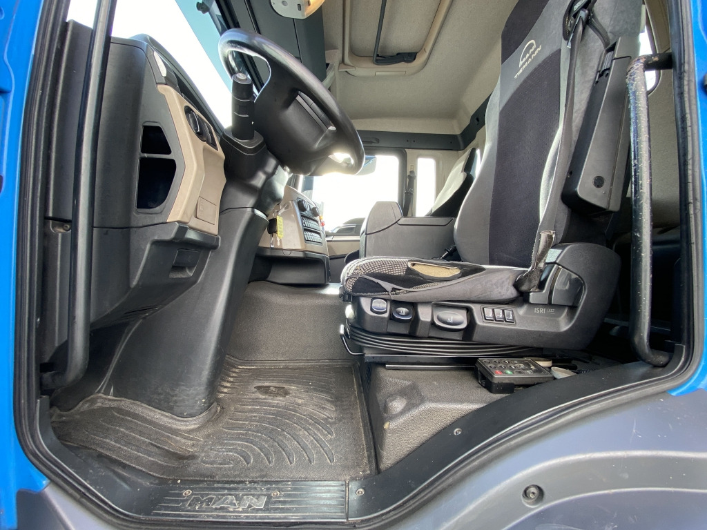 Cab chassis truck MAN TGS 26.420 6x2-4 LL: picture 16 Cab chassis truck MAN TGS 26.420 6x2-4 LL: picture 16