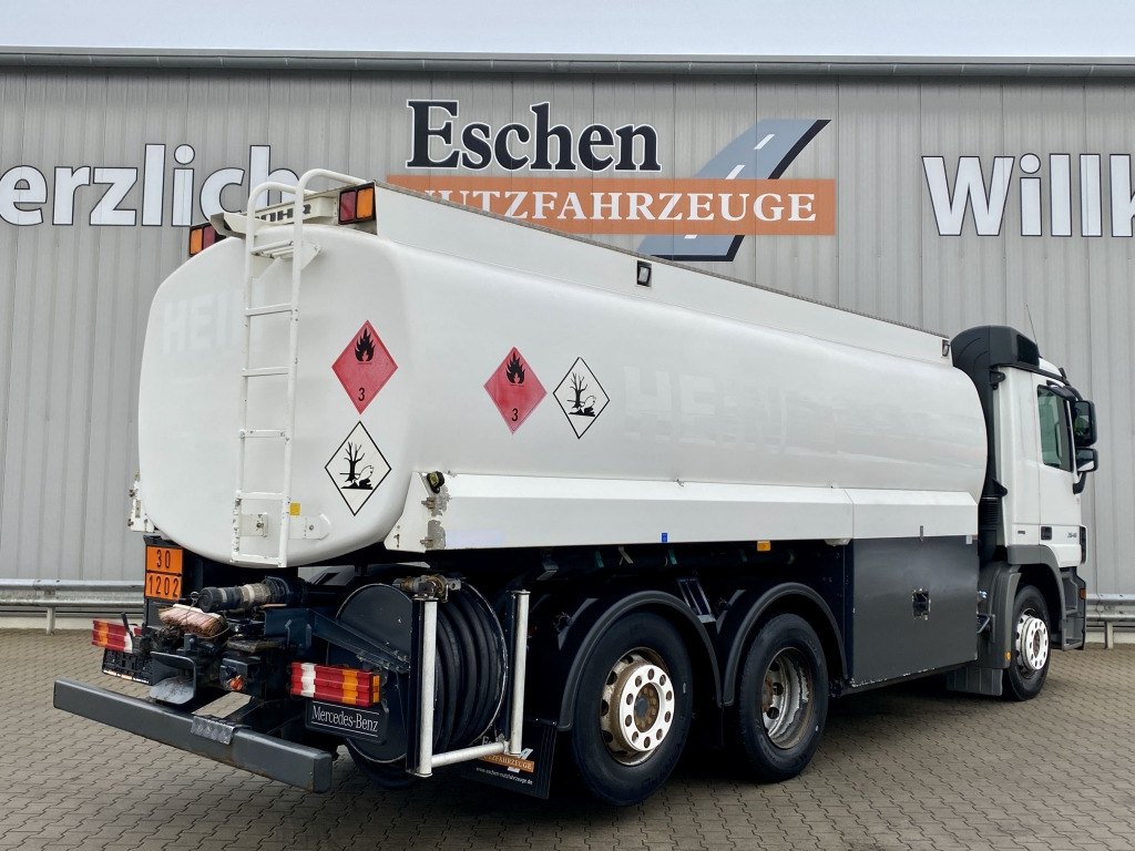 Mercedes-Benz 2546 Actros LL / Rohr-Aufbau A3 - Tank truck: picture 5 Mercedes-Benz 2546 Actros LL / Rohr-Aufbau A3 - Tank truck: picture 5