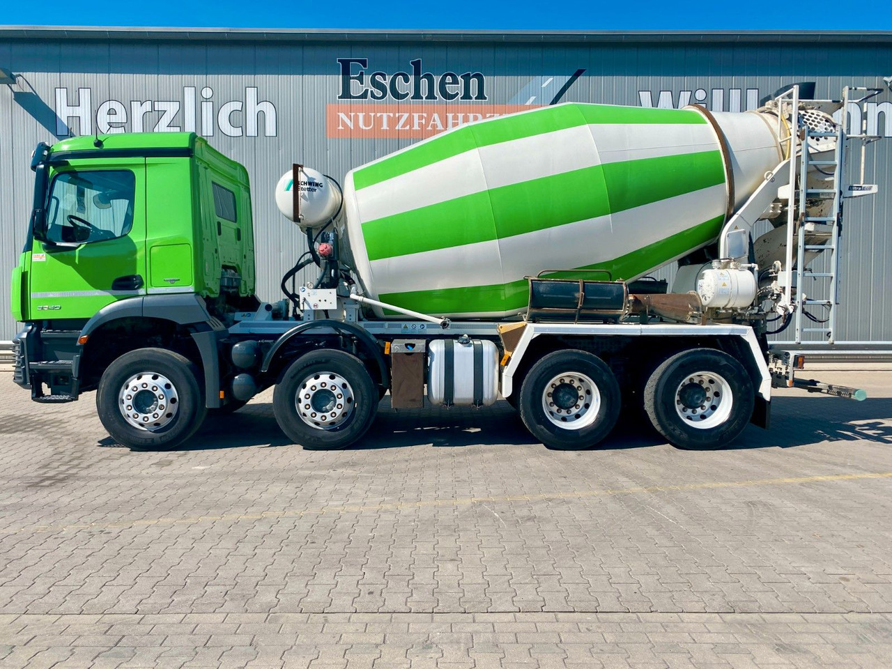 Mercedes-Benz 3240 Arocs 8x4| 9m³ Stetter*Navi*Klima*ASR*Blatt - Concrete mixer truck: picture 2 Mercedes-Benz 3240 Arocs 8x4| 9m³ Stetter*Navi*Klima*ASR*Blatt - Concrete mixer truck: picture 2