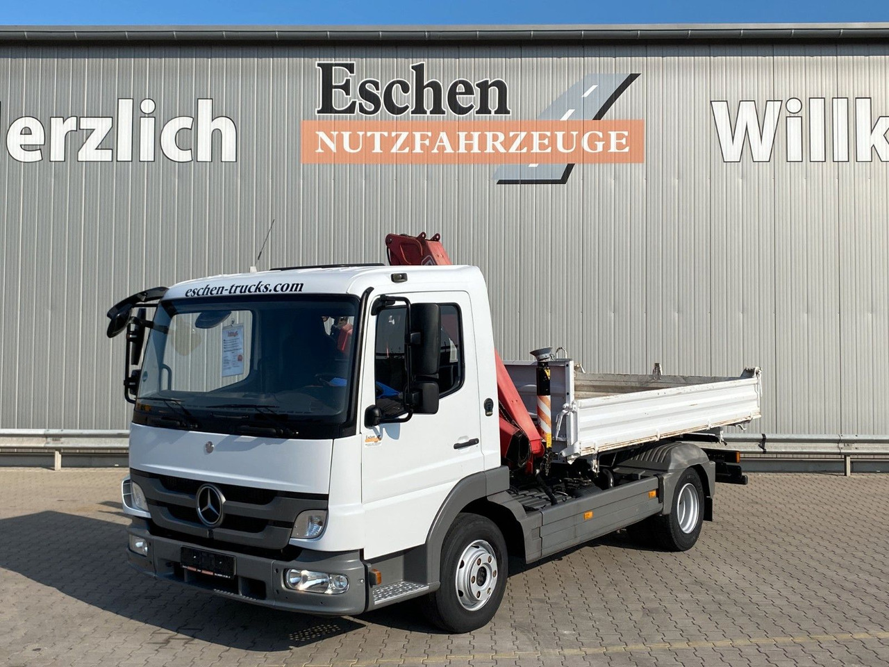 Mercedes-Benz 818 Atego | Fassi F65*MEILLER*PKW-AHK*1.Hand - Tipper, Crane truck: picture 1 Mercedes-Benz 818 Atego | Fassi F65*MEILLER*PKW-AHK*1.Hand - Tipper, Crane truck: picture 1