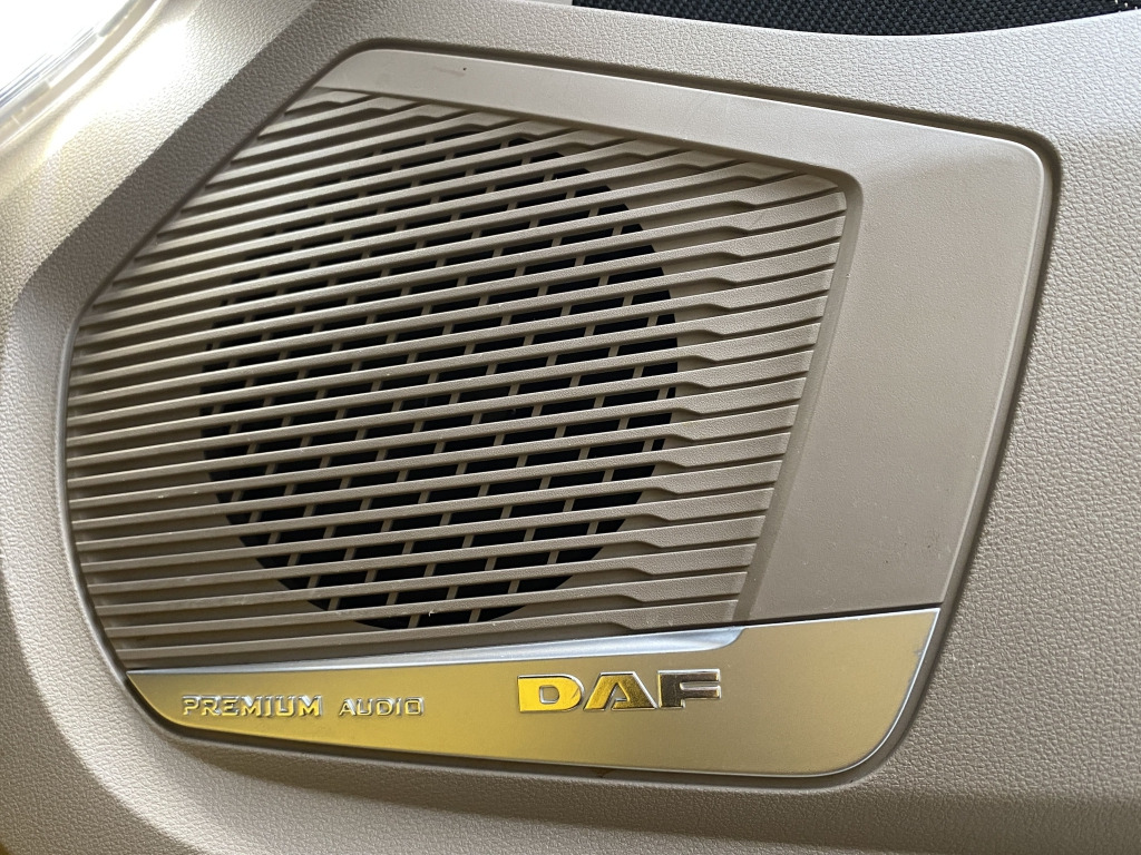 DAF XG + 530 FT 4x2 - Tractor unit: picture 5 DAF XG + 530 FT 4x2 - Tractor unit: picture 5