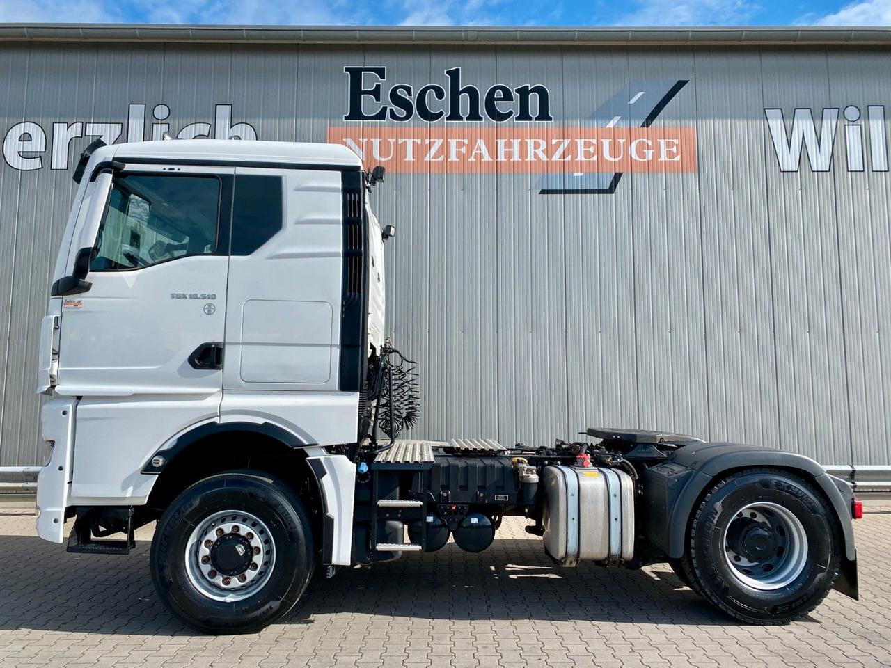 MAN TGX 18.510 4x4 HYDRO | TG3*2x Hydraulik*ACC*Navi - Tractor unit: picture 2 MAN TGX 18.510 4x4 HYDRO | TG3*2x Hydraulik*ACC*Navi - Tractor unit: picture 2