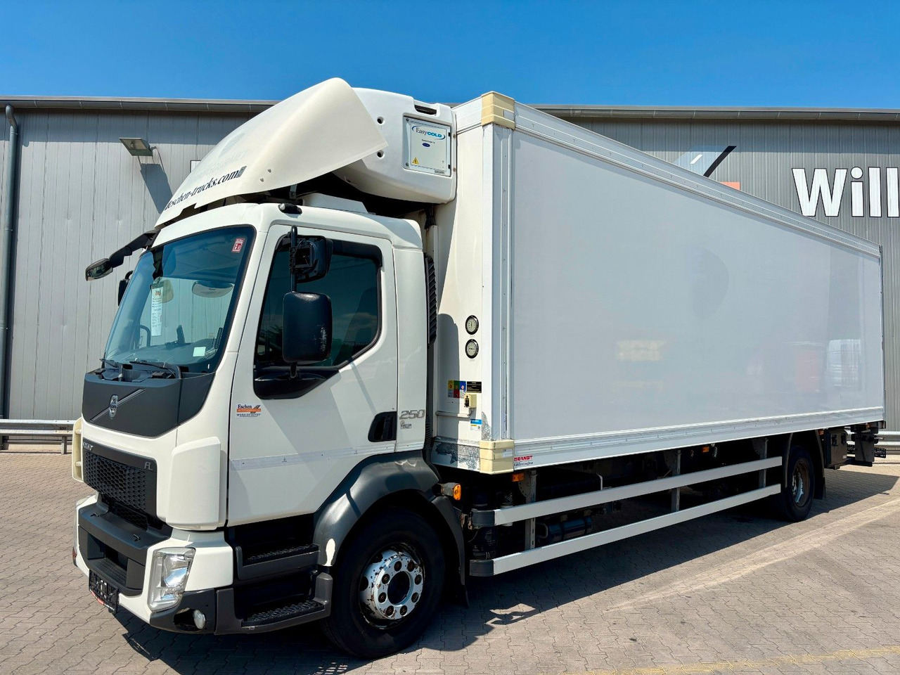 Volvo FL 250|CarrierSupra1250MT*Diesel/Netz*LBW 2.0to. - Refrigerator truck: picture 1 Volvo FL 250|CarrierSupra1250MT*Diesel/Netz*LBW 2.0to. - Refrigerator truck: picture 1
