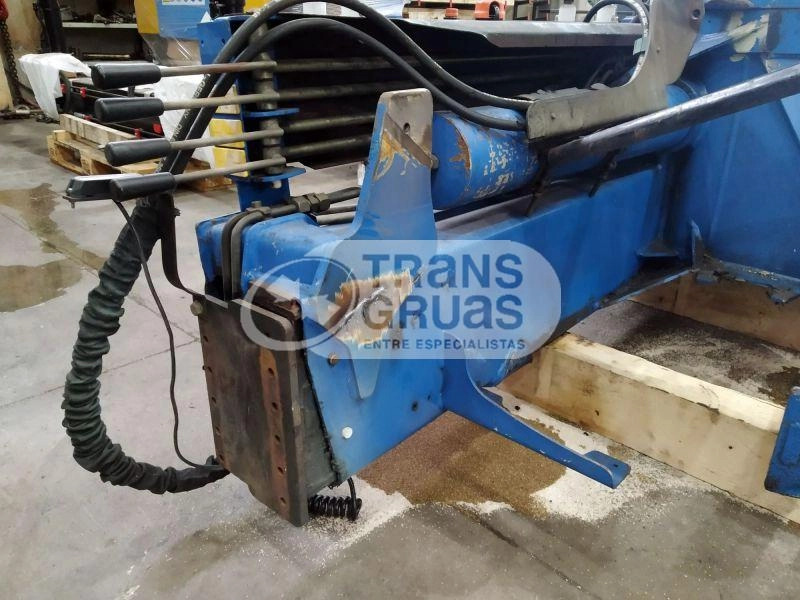Grúa PK 17000 solo para recambios - Hook lift/ Skip loader system: picture 3 Grúa PK 17000 solo para recambios - Hook lift/ Skip loader system: picture 3