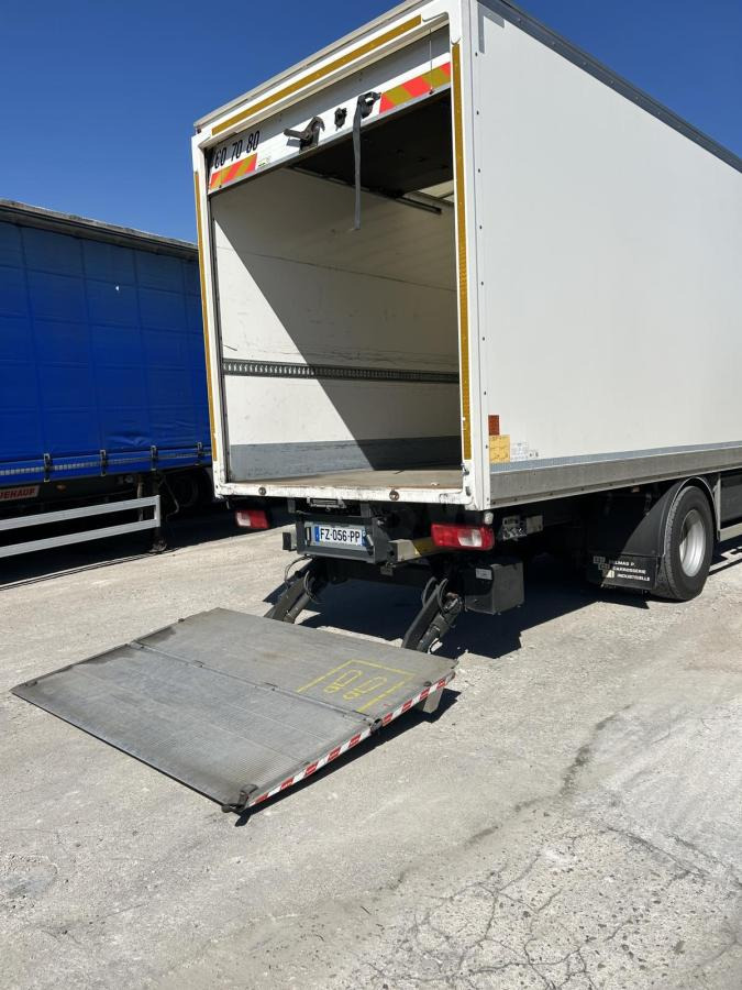 DAF CF 340 - Box truck: picture 5 DAF CF 340 - Box truck: picture 5