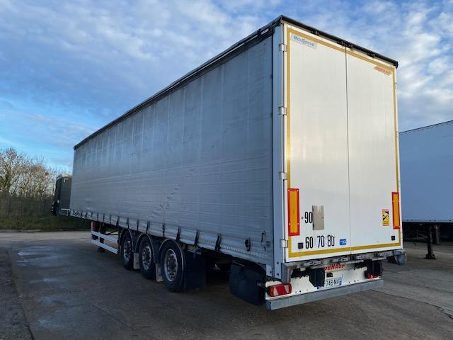 Fruehauf - Curtainsider semi-trailer: picture 4 Fruehauf - Curtainsider semi-trailer: picture 4