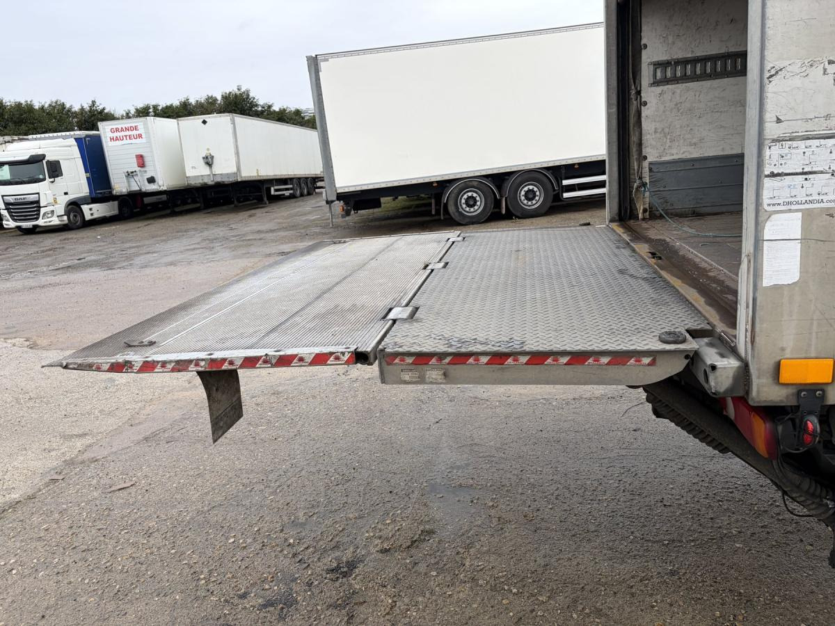 Renault D-Series 19 - Box truck: picture 3 Renault D-Series 19 - Box truck: picture 3