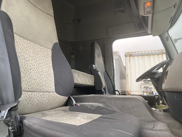 Renault Premium 380 DXI - Curtainsider truck: picture 4 Renault Premium 380 DXI - Curtainsider truck: picture 4