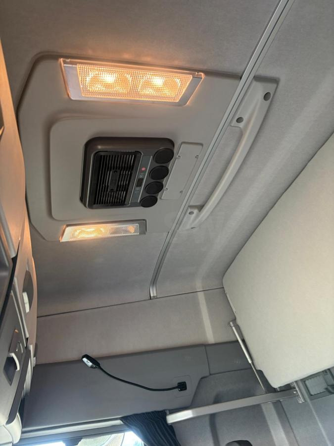 MAN TGX 18.500 - Tractor unit: picture 4 MAN TGX 18.500 - Tractor unit: picture 4