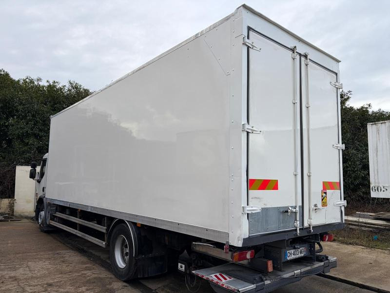 Volvo FE 300 - Box truck: picture 3 Volvo FE 300 - Box truck: picture 3