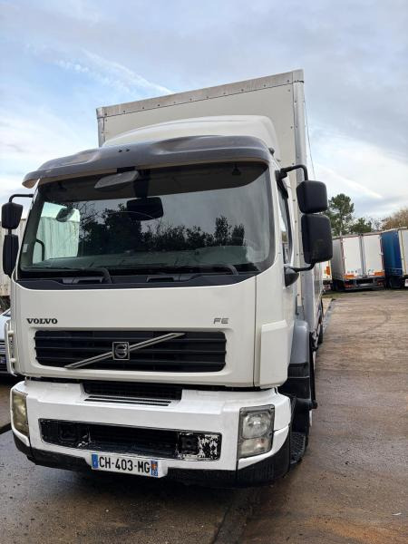 Volvo FE 300 - Box truck: picture 1 Volvo FE 300 - Box truck: picture 1