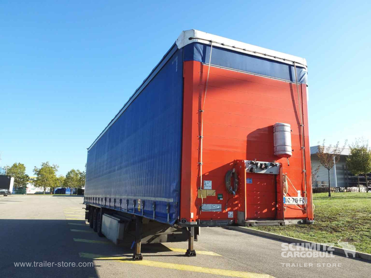 SCHMITZ Curtainsider Standard - Curtainsider semi-trailer: picture 1 SCHMITZ Curtainsider Standard - Curtainsider semi-trailer: picture 1