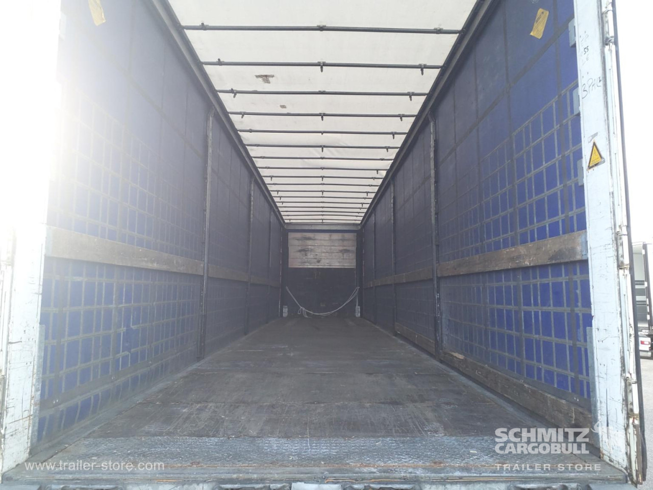 SCHMITZ Curtainsider Standard - Curtainsider semi-trailer: picture 5 SCHMITZ Curtainsider Standard - Curtainsider semi-trailer: picture 5