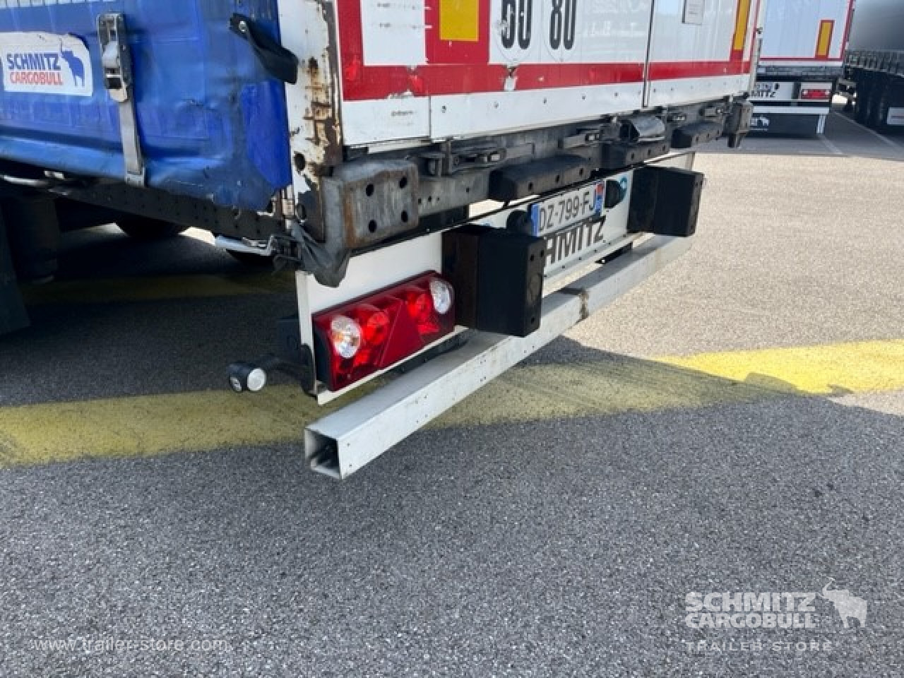 SCHMITZ Curtainsider Standard - Curtainsider semi-trailer: picture 3 SCHMITZ Curtainsider Standard - Curtainsider semi-trailer: picture 3