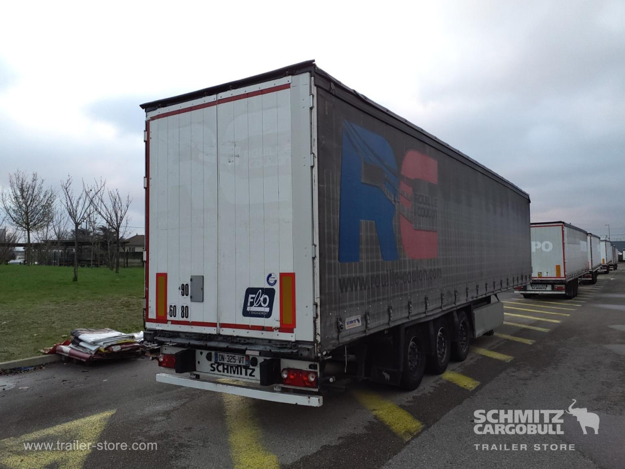 SCHMITZ Curtainsider Standard - Curtainsider semi-trailer: picture 5 SCHMITZ Curtainsider Standard - Curtainsider semi-trailer: picture 5