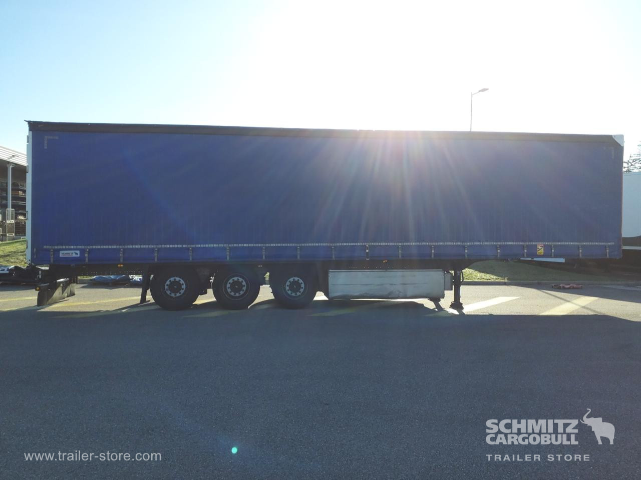 SCHMITZ Curtainsider Standard - Curtainsider semi-trailer: picture 2 SCHMITZ Curtainsider Standard - Curtainsider semi-trailer: picture 2