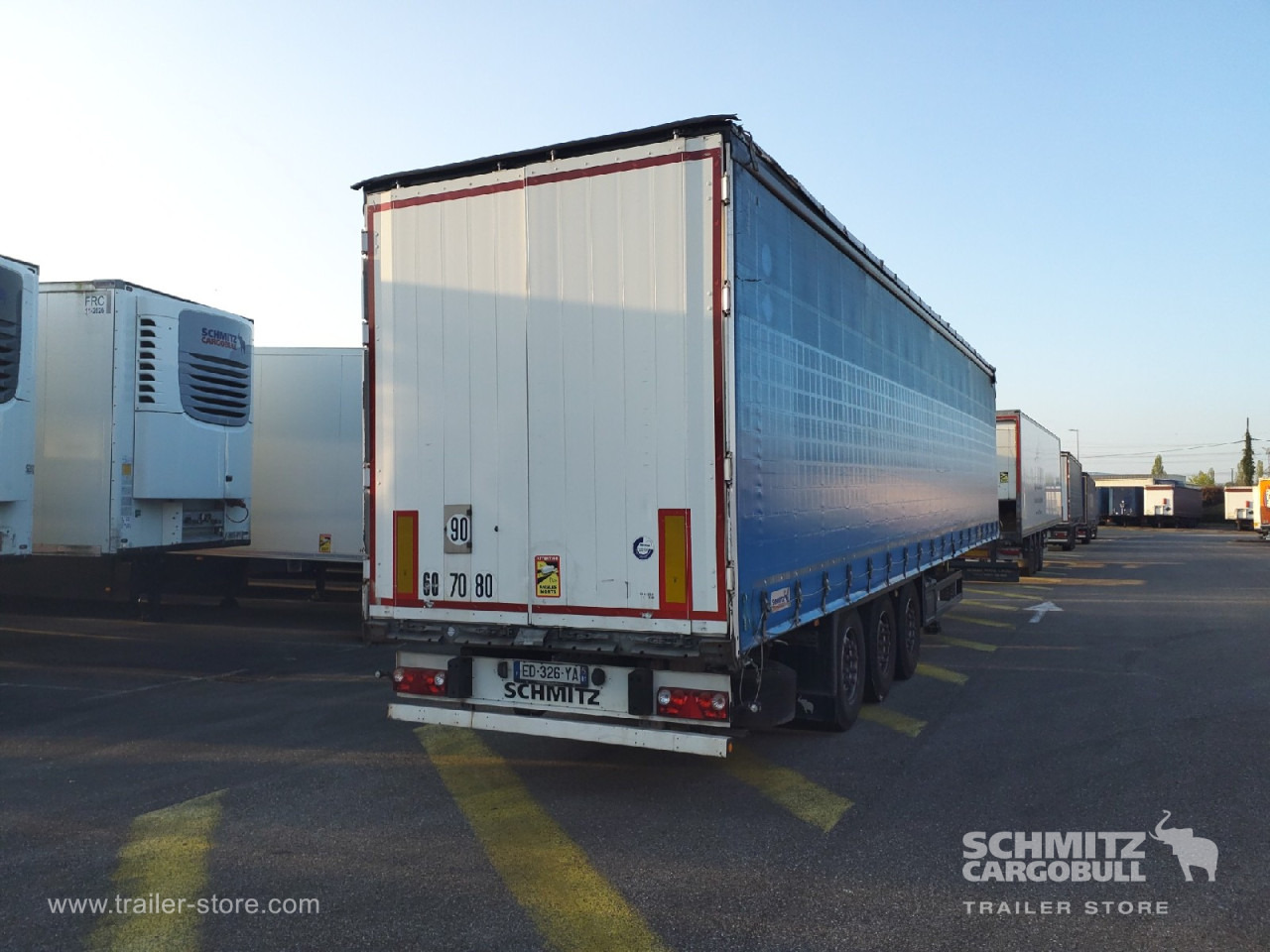 SCHMITZ Curtainsider Standard - Curtainsider semi-trailer: picture 5 SCHMITZ Curtainsider Standard - Curtainsider semi-trailer: picture 5