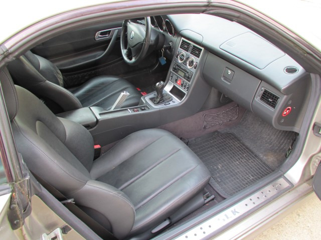 Car Mercedes SLK 200: picture 10 Car Mercedes SLK 200: picture 10
