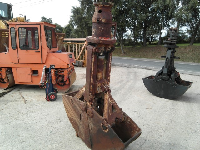 O&K 778062 - Clamshell bucket: picture 4 O&K 778062 - Clamshell bucket: picture 4