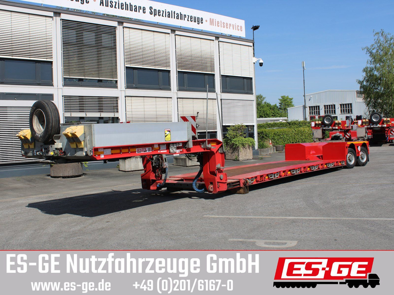Faymonville MAX Trailer MAX510 Tiefbett 2x12 t PA - Low loader semi-trailer: picture 2 Faymonville MAX Trailer MAX510 Tiefbett 2x12 t PA - Low loader semi-trailer: picture 2