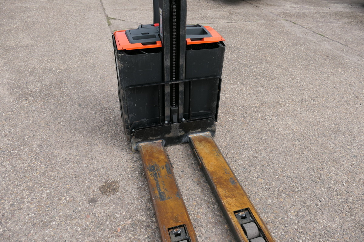 BT SWE 080L Batterie 06/2019 - Pallet truck: picture 4 BT SWE 080L Batterie 06/2019 - Pallet truck: picture 4