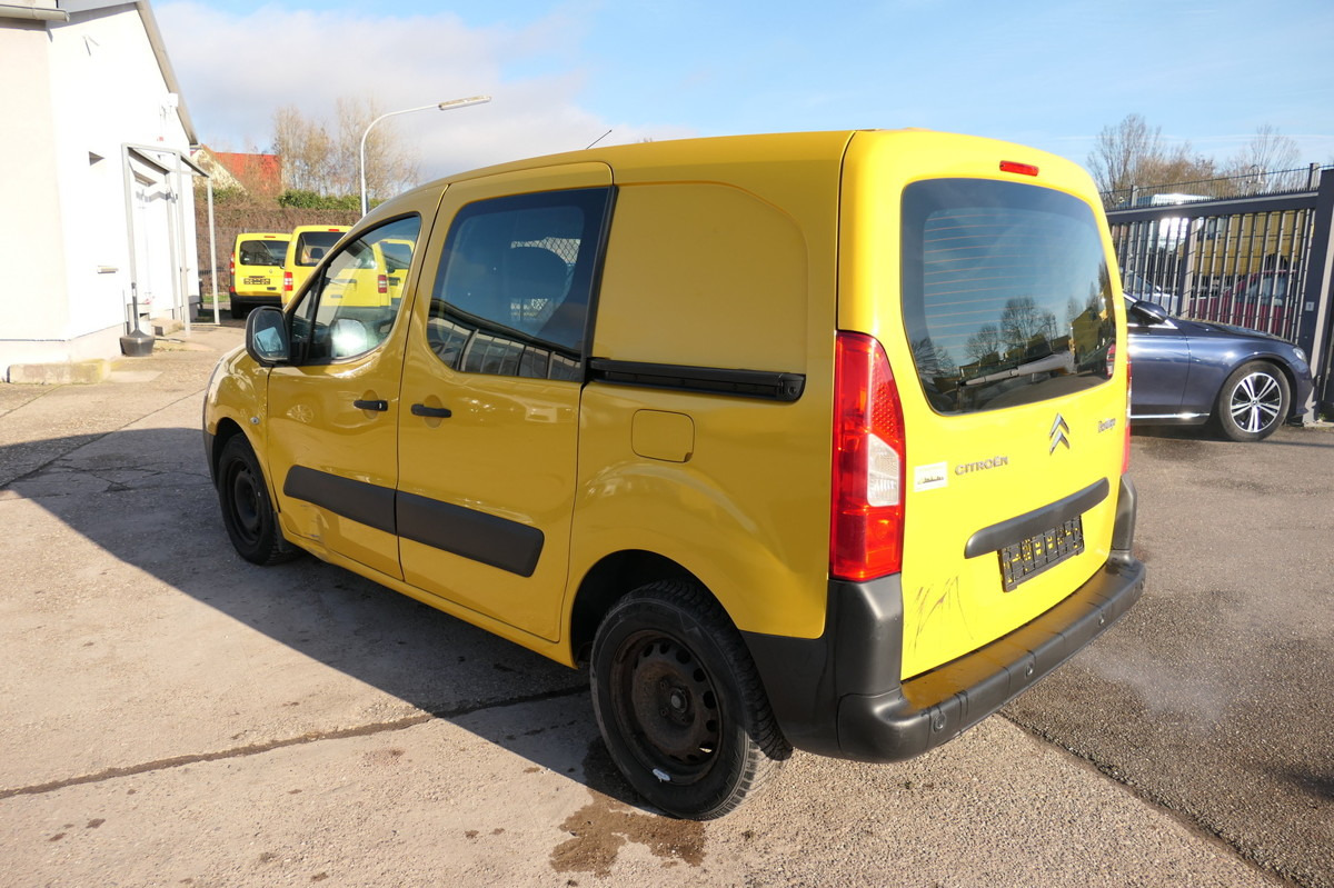 CITROEN Berlingo 16V HDI Niveau B L1 CoC PARKTRONIK 2xSC - Small van: picture 4 CITROEN Berlingo 16V HDI Niveau B L1 CoC PARKTRONIK 2xSC - Small van: picture 4