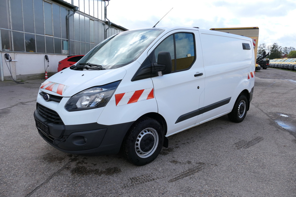 FORD Transit Custom 290 2.0 TDCi KLIMA TEMPOMAT AHK W - Small van: picture 2 FORD Transit Custom 290 2.0 TDCi KLIMA TEMPOMAT AHK W - Small van: picture 2