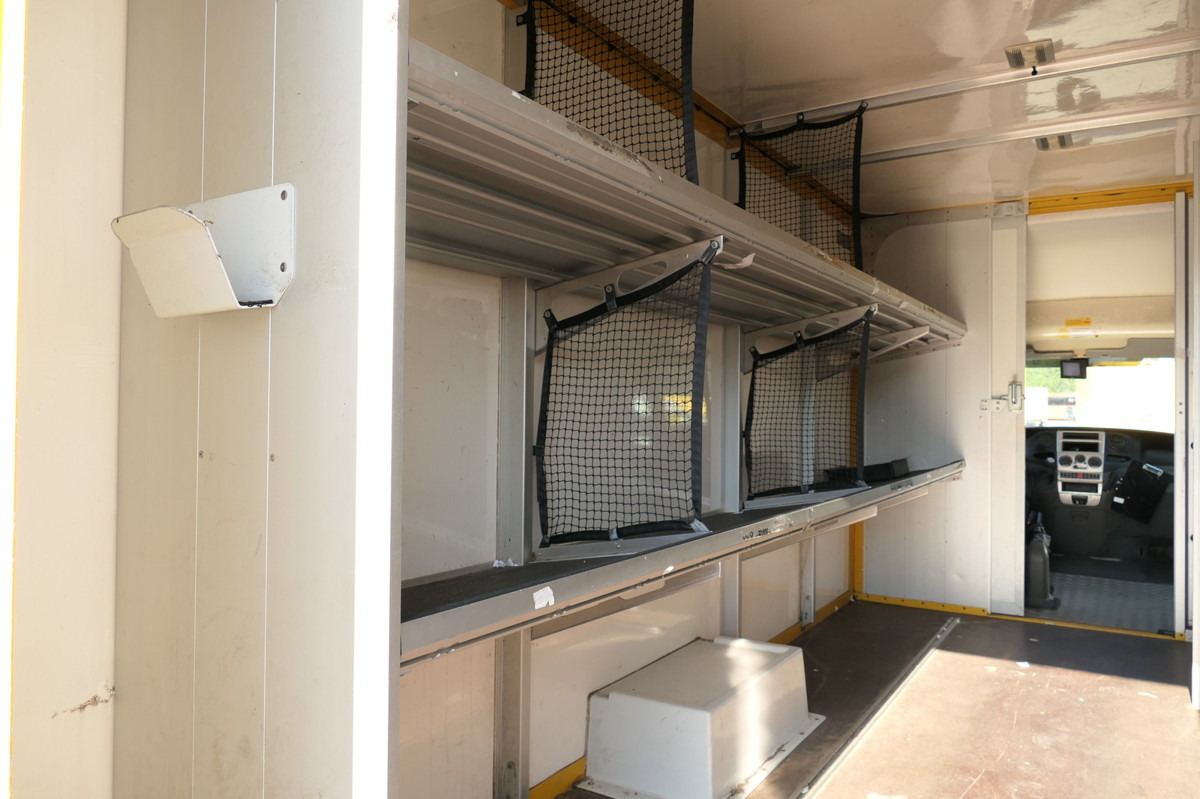 Box van IVECO Daily 35 S11 C30C AUTOMATIK KAMERA MAXI Regale D: picture 8