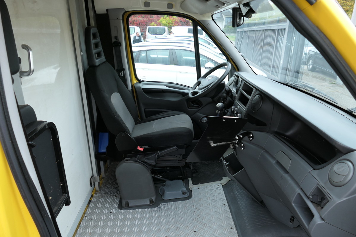 IVECO Daily 35 S11 C30C AUTOMATIK KAMERA Regale LUFT D - Box van: picture 5 IVECO Daily 35 S11 C30C AUTOMATIK KAMERA Regale LUFT D - Box van: picture 5