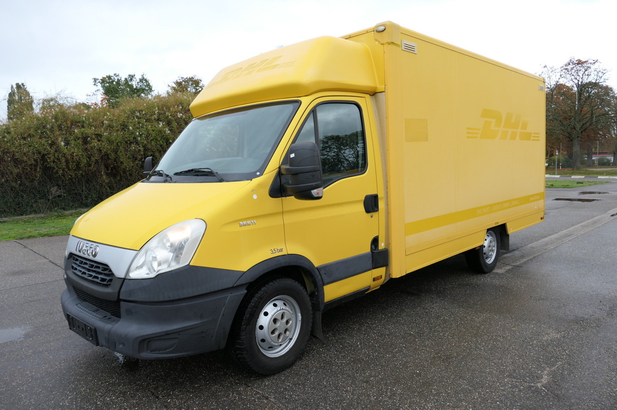 IVECO Daily 35 S11 C30C AUTOMATIK KAMERA Regale LUFT D - Box van: picture 1 IVECO Daily 35 S11 C30C AUTOMATIK KAMERA Regale LUFT D - Box van: picture 1