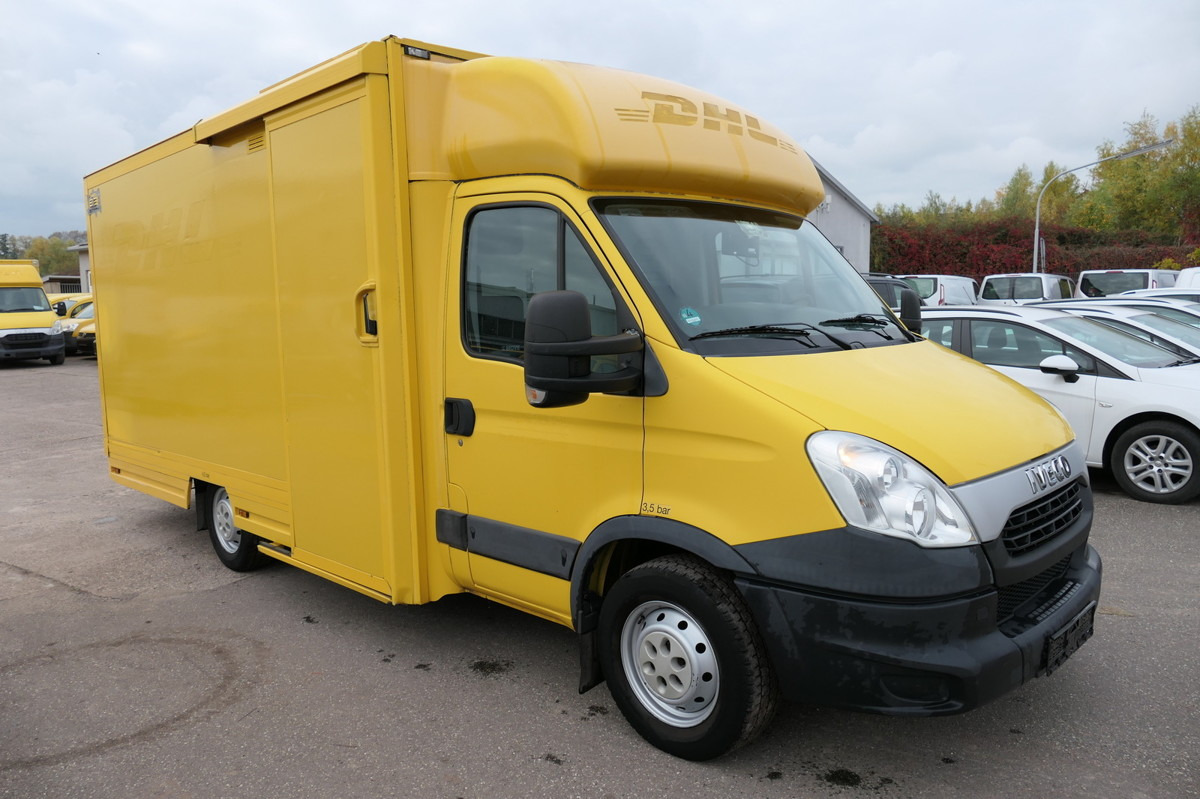 IVECO Daily 35 S11 C30C AUTOMATIK KAMERA Regale LUFT D - Box van: picture 2 IVECO Daily 35 S11 C30C AUTOMATIK KAMERA Regale LUFT D - Box van: picture 2