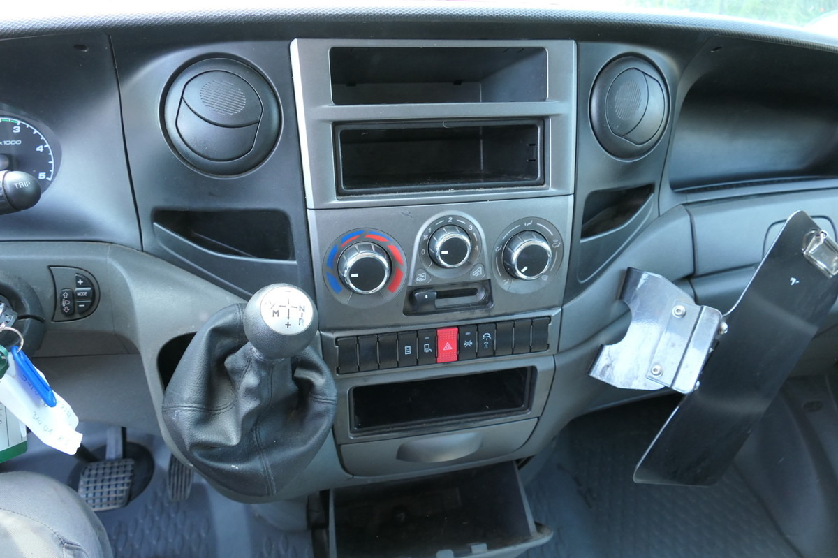 Leasing of IVECO Daily 35 S11 C30C AUTOMATIK KAMERA Regale LUFT D IVECO Daily 35 S11 C30C AUTOMATIK KAMERA Regale LUFT D: picture 10