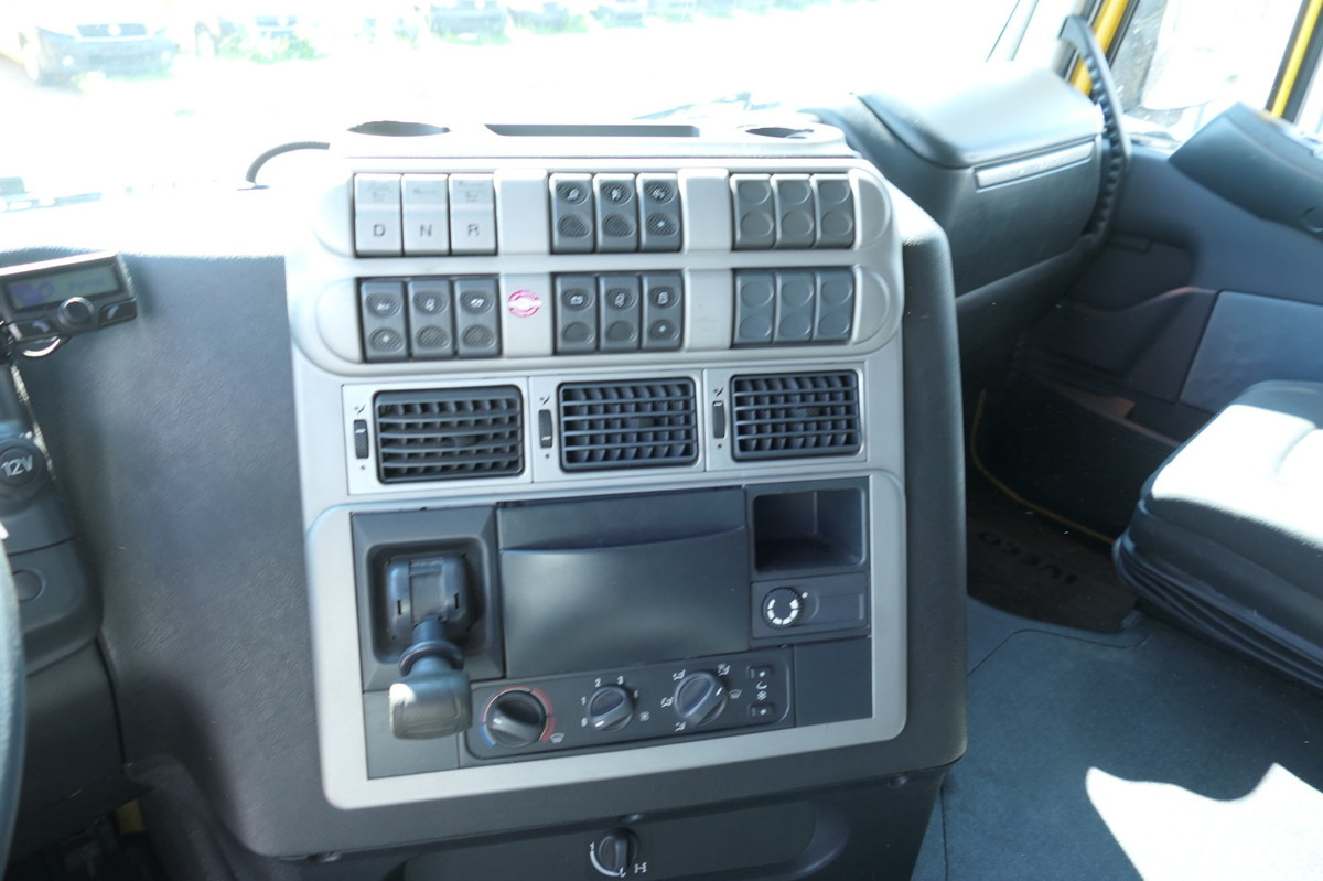 Container transporter/ Swap body truck IVECO Stralis AS 190 S 420 ECO LBW AHK KLIMA INTARDER: picture 12