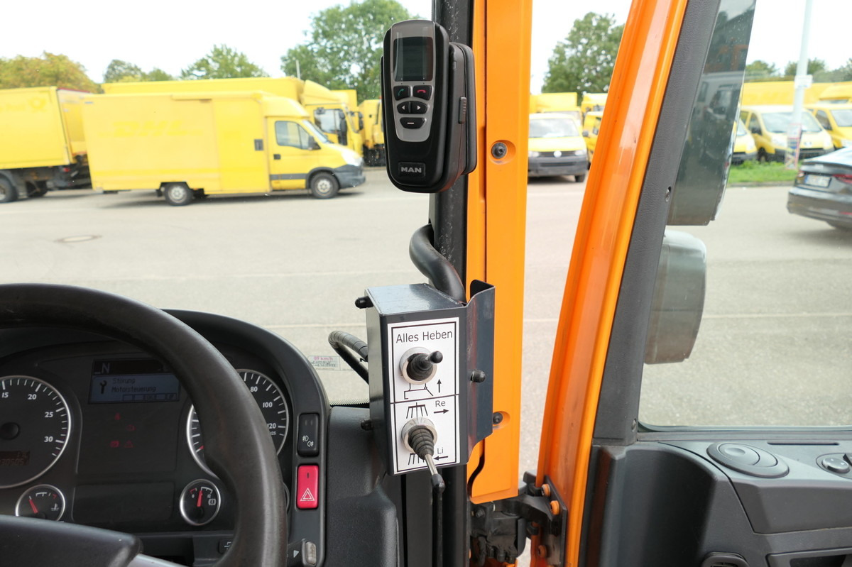 Road sweeper MAN TGL 12.250 4x2 BL Kehrmaschine: picture 15