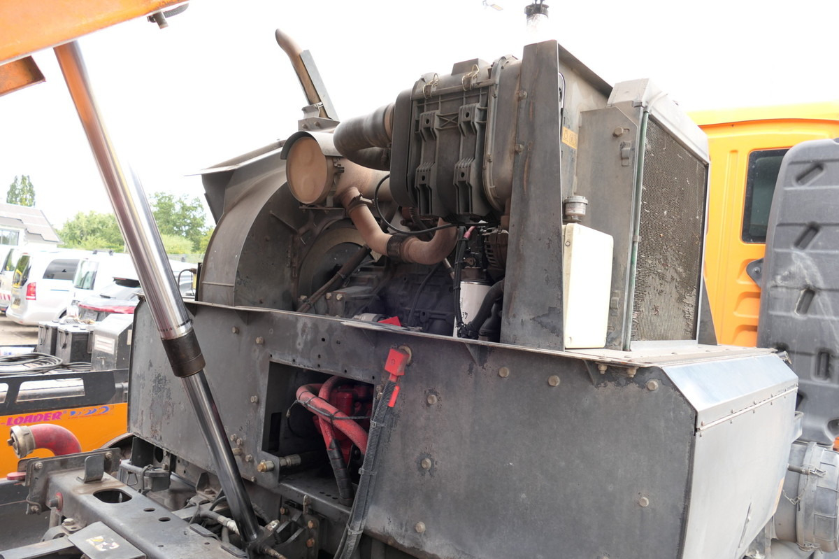 Road sweeper MAN TGL 12.250 4x2 BL Kehrmaschine: picture 11